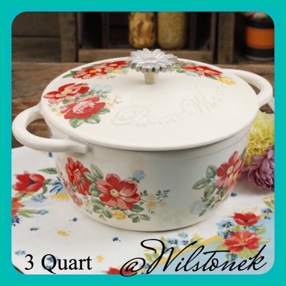 The Pioneer Woman Vintage Floral Cast Iron Dutch Oven